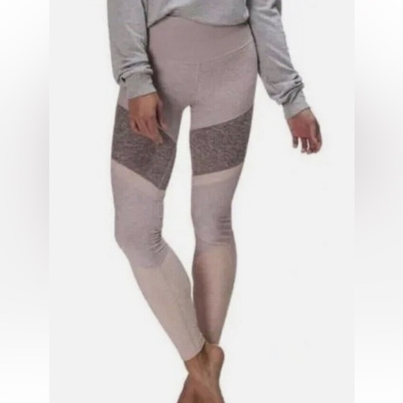 Alo High Waist Alosoft Sheila Leggings - Picture 7 of 8